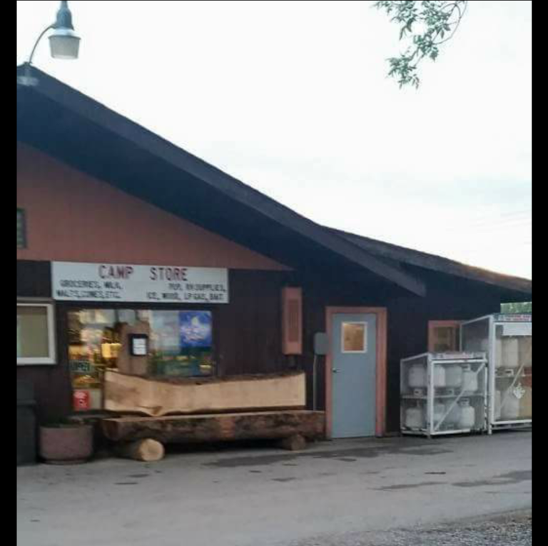 Camping Twin Anchors