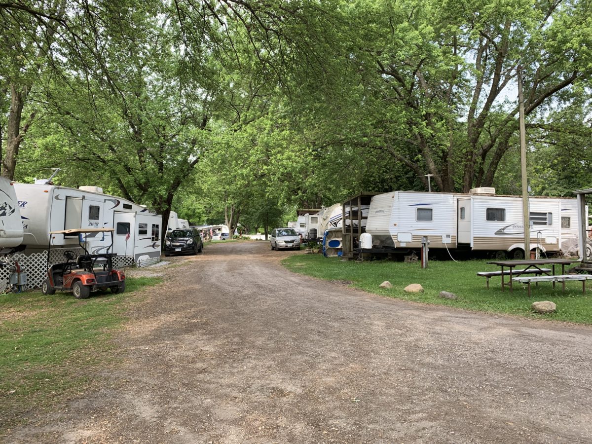 Camping Twin Anchors